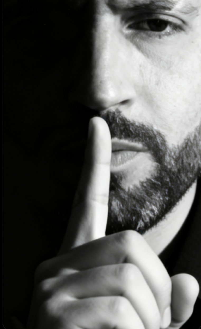 Tromperie

L'omerta me donne raison, ton silence en dit long.