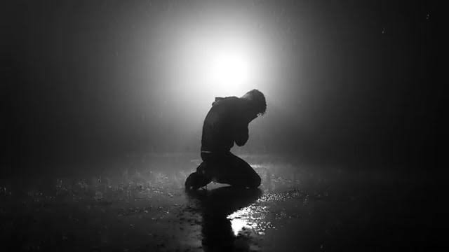 La tristesse.

J'ai froid. Je tremble. Tu n'es plus là.
Pourtant, la chaleur…