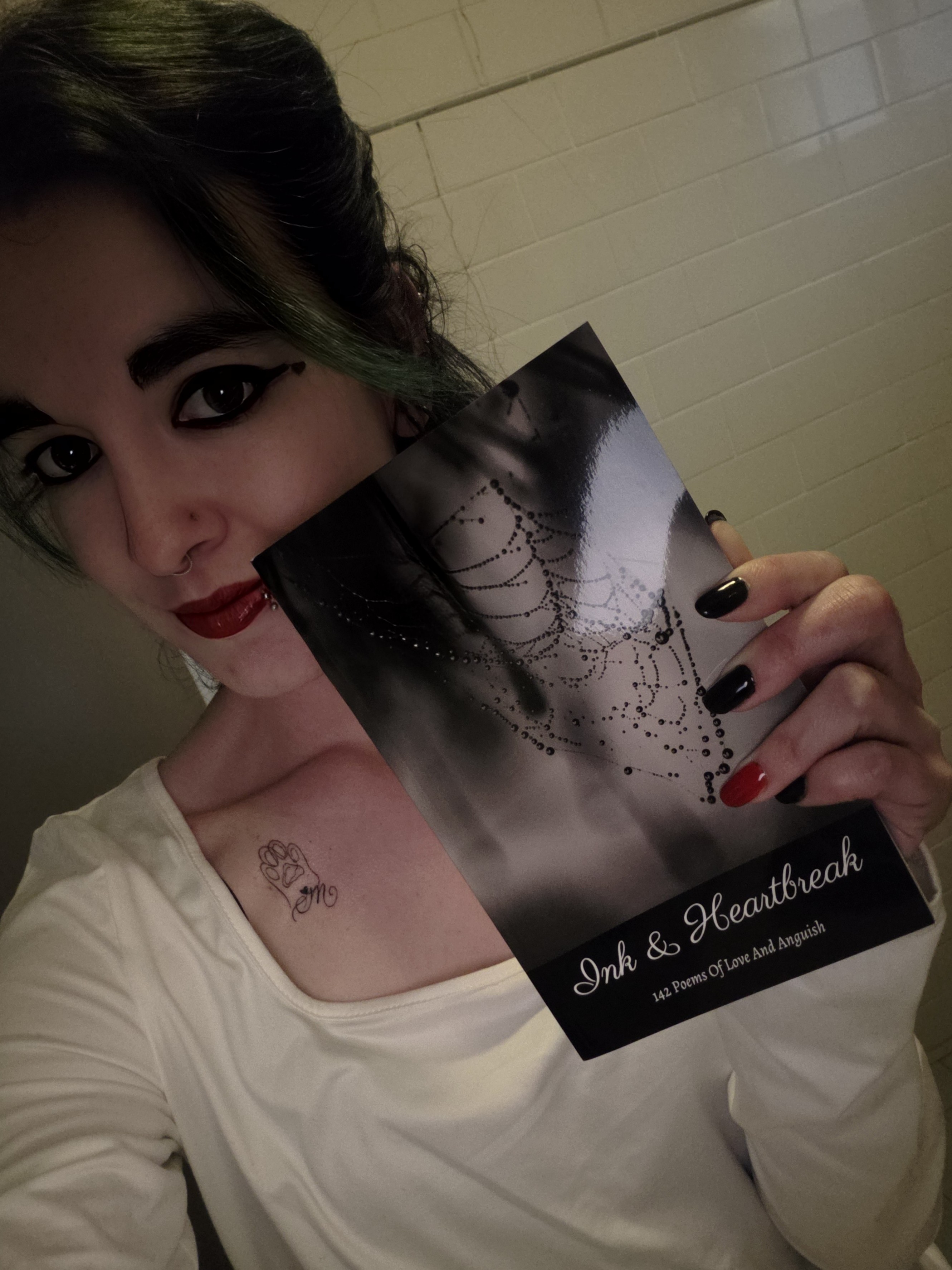BOOK RELEASE ANNOUNCEMENT 

Ink and Heartbreak.

It's full of emotions, it's…