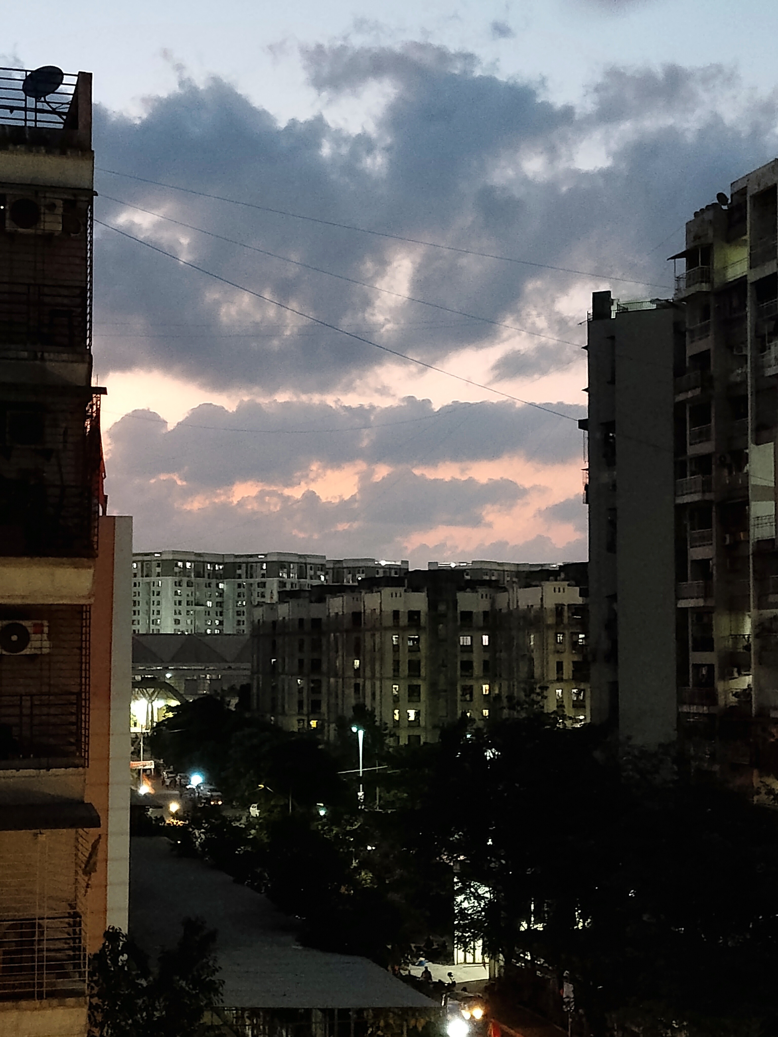 A dreamy encounter...

The evening knocked 
on my window today,
Not in a loud…